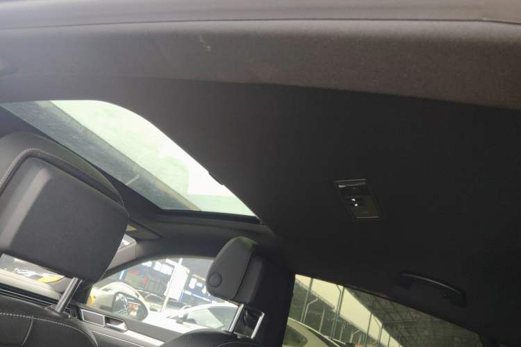 Used Volkswagen CC 2020 330TSI Glamour Edition China VI Standard Headliner