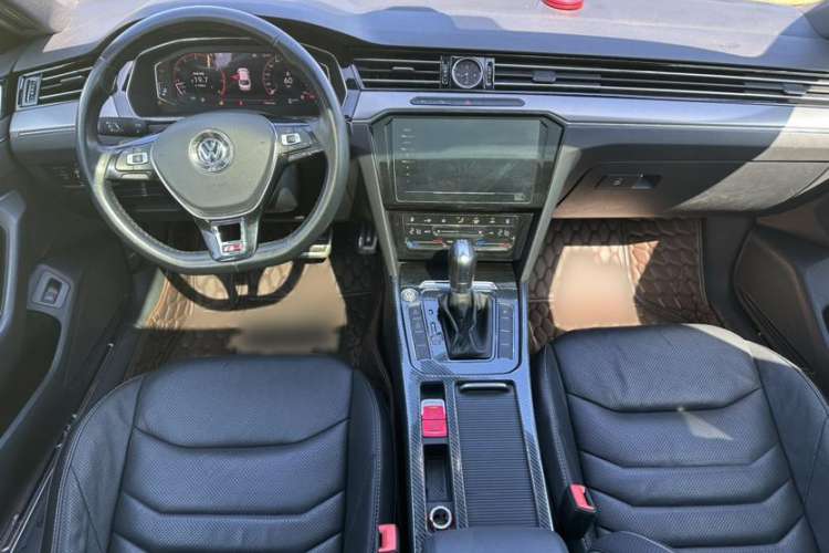 Used Volkswagen CC 2020 330TSI Glamour Edition China VI Standard Interior 1