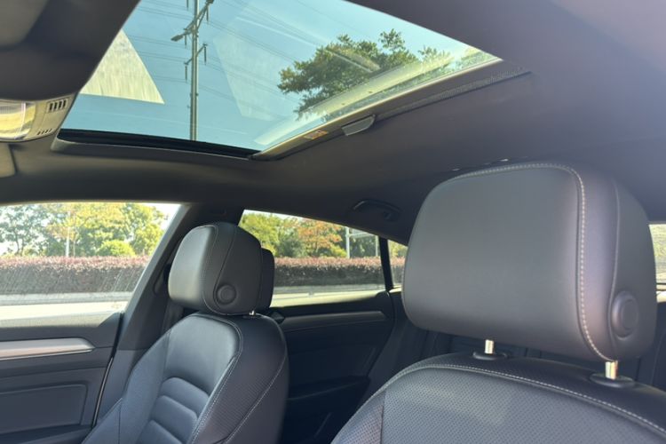 Used Volkswagen CC 2020 330TSI Glamour Edition China VI Standard Interior 7