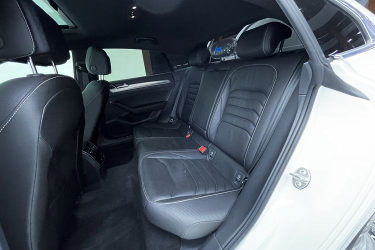Used Volkswagen CC 2020 330TSI Glamour Edition China VI Standard Left Rear Seat