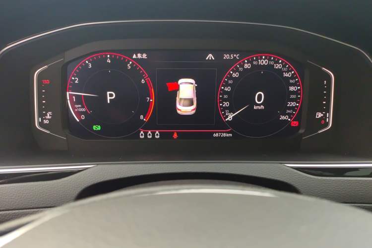 Used Volkswagen CC 2020 330TSI Glamour Edition China VI Standard Odometer Close Up