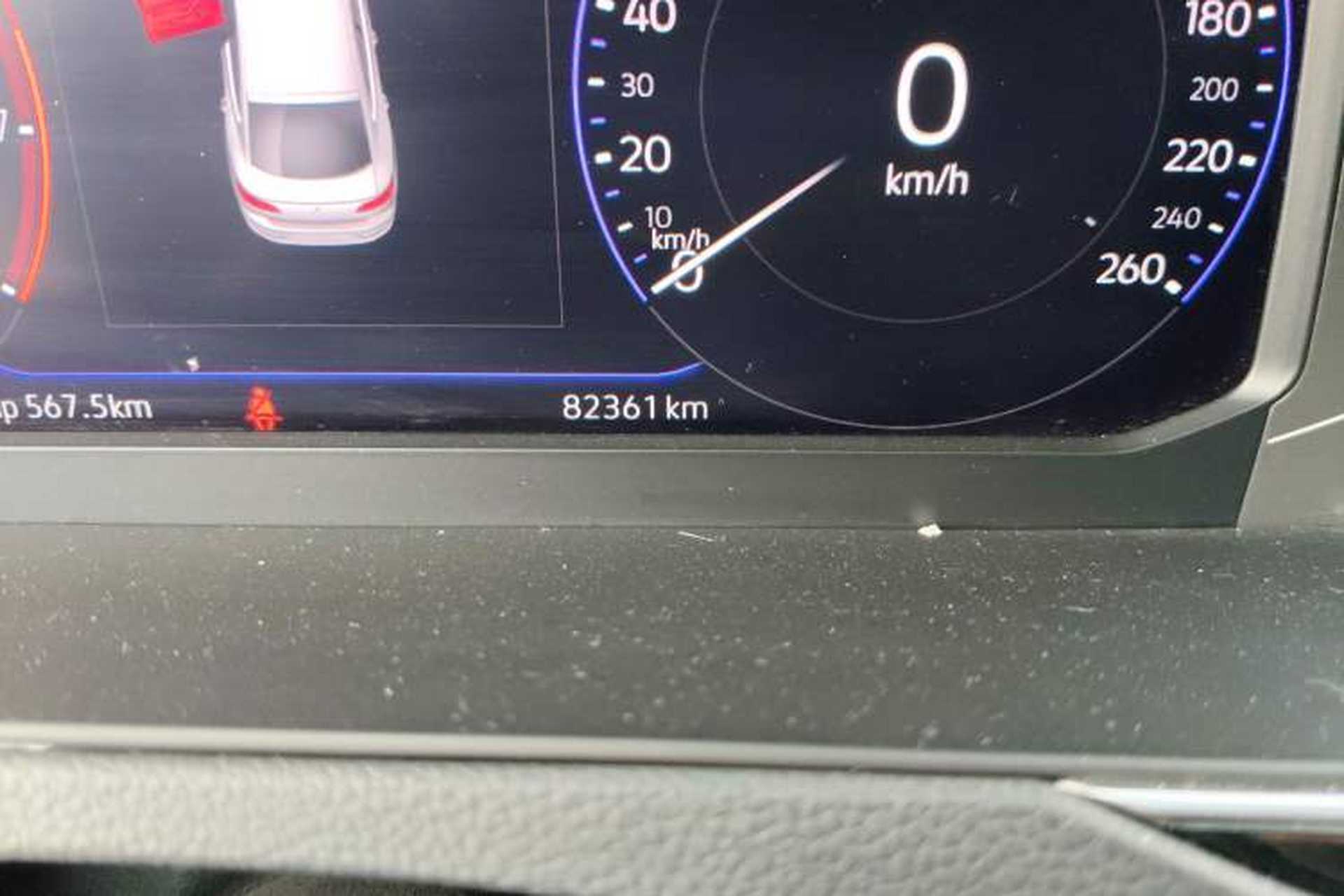 Used Volkswagen CC 2020 330TSI Glamour Edition China VI Standard Odometer Close Up
