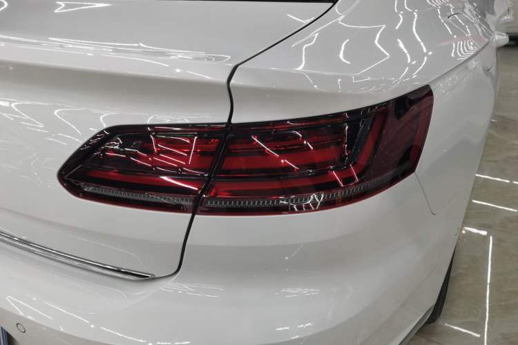 Used Volkswagen CC 2020 330TSI Glamour Edition China VI Standard Right Rear Taillight