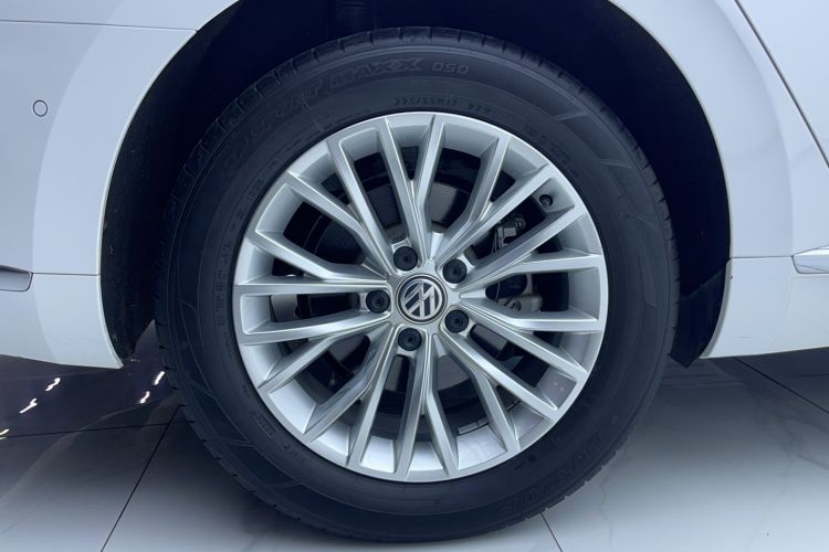 Used Volkswagen CC 2020 330TSI Glamour Edition China VI Standard Right Rear Wheel Hub