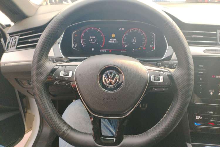 Used Volkswagen CC 2020 330TSI Glamour Edition China VI Standard Steering Wheel