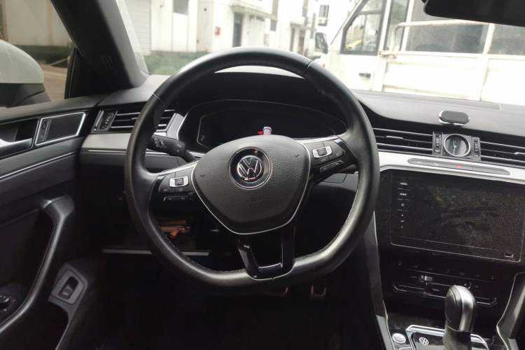 Used Volkswagen CC 2020 330TSI Glamour Edition China VI Standard Steering Wheel