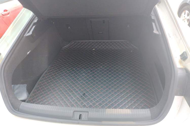 Used Volkswagen CC 2020 330TSI Glamour Edition China VI Standard Trunk