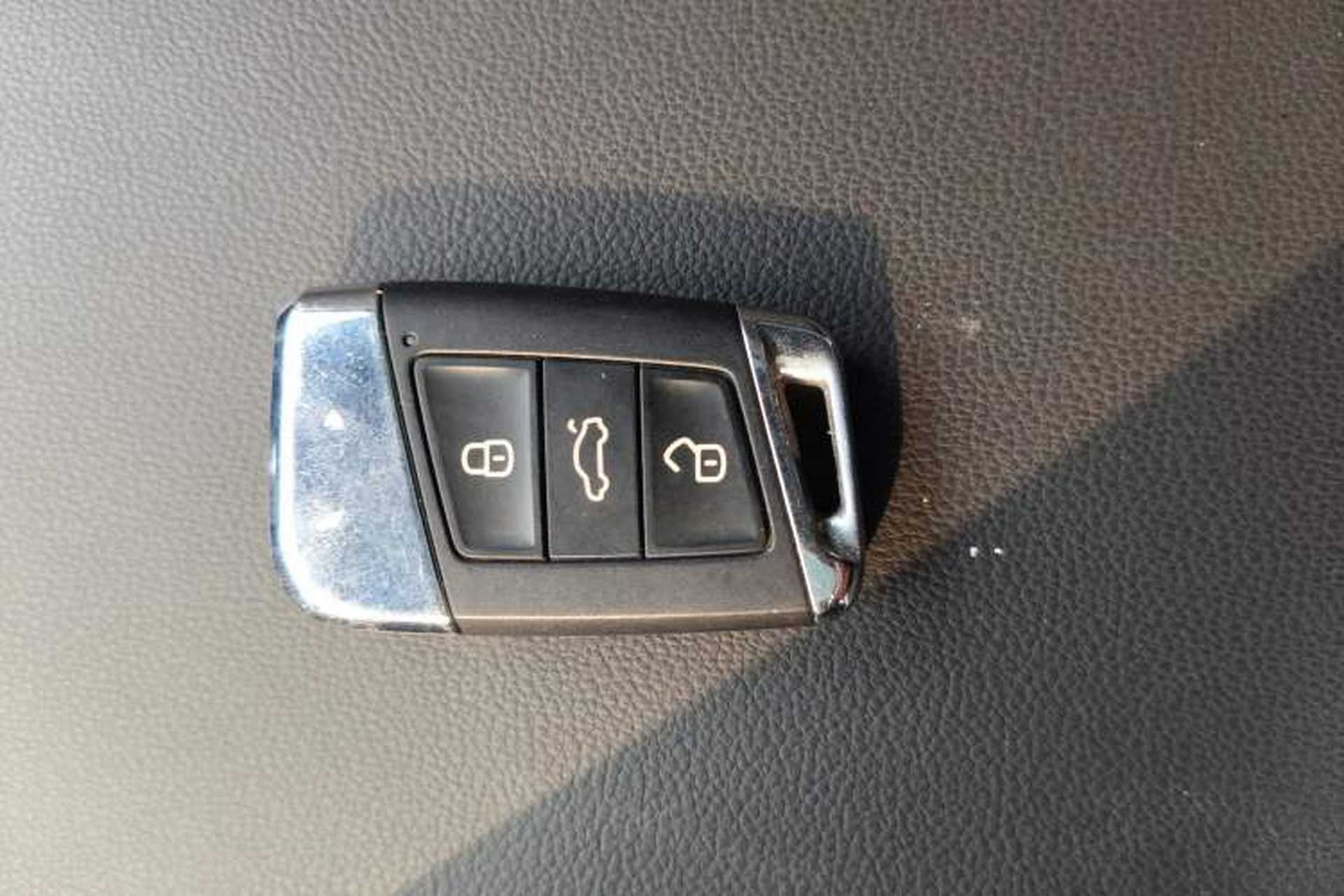 Used Volkswagen CC 2020 330TSI Glamour Edition China VI Standard Vehicle Key