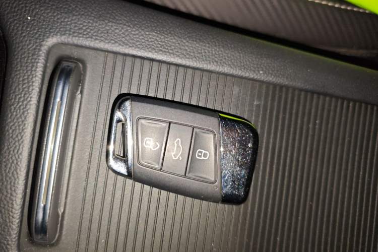 Used Volkswagen CC 2020 330TSI Glamour Edition China VI Standard Vehicle Key