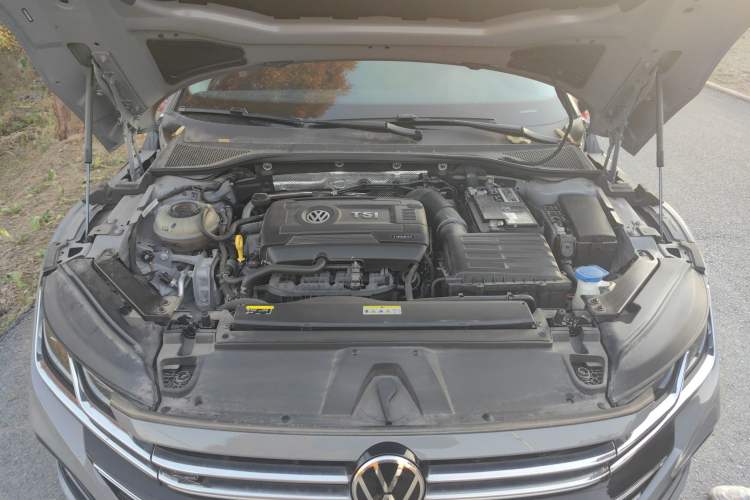 Used Volkswagen CC 2021 380TSI Striking Edition Engine Bay