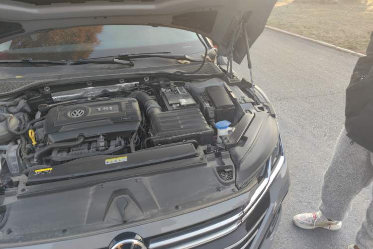 Used Volkswagen CC 2021 380TSI Striking Edition Engine Bay Left