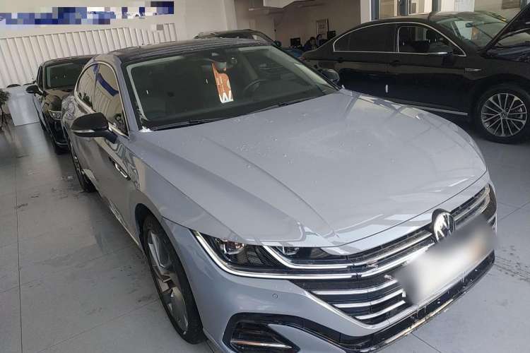 Used Volkswagen CC 2021 380TSI Striking Edition Front Right 45 Deg