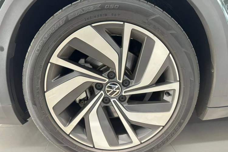 Used Volkswagen CC 2021 Estate Car 380TSI Vizion Edition Left Front Wheel Hub