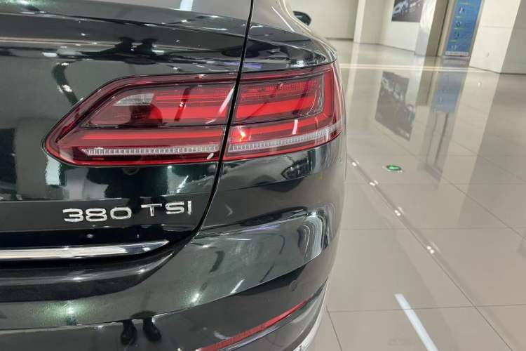 Used Volkswagen CC 2021 Estate Car 380TSI Vizion Edition Right Rear Taillight