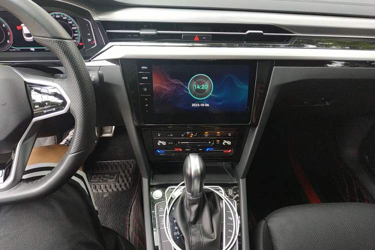 Used Volkswagen CC 2021 380TSI Striking Edition Audio And AC Panel
