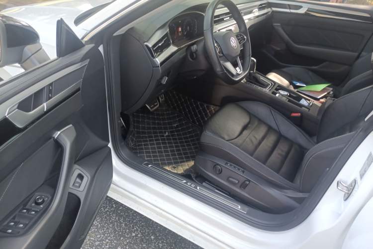 Used Volkswagen CC 2021 380TSI Striking Edition Driver Seat