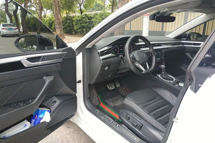 Used Volkswagen CC 2021 380TSI Striking Edition Driver Seat