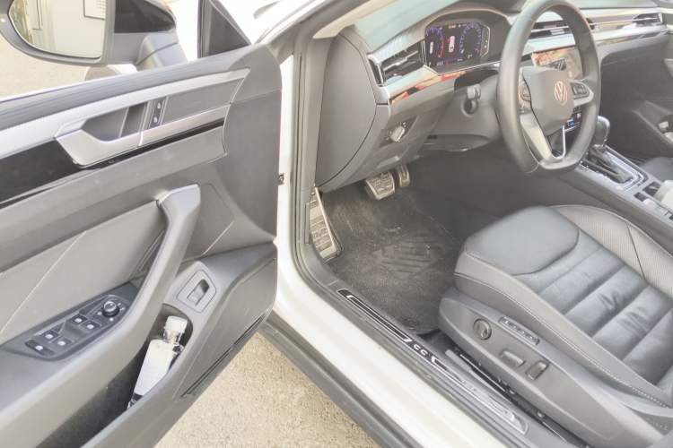 Used Volkswagen CC 2021 Estate Car 380TSI Vizion Edition Driver Seat