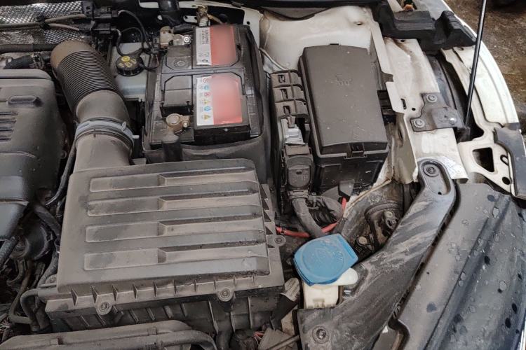 Used Volkswagen CC  Engine Bay Left