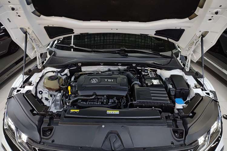 Used Volkswagen CC 2021 380TSI Striking Edition Engine Bay