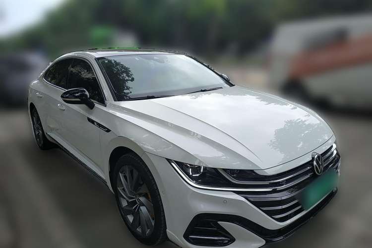 Used Volkswagen CC 2021 380TSI Striking Edition Front Right 45 Deg