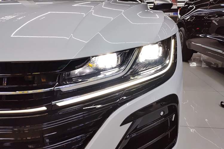 Used Volkswagen CC 2021 380TSI Striking Edition Left Front Headlight