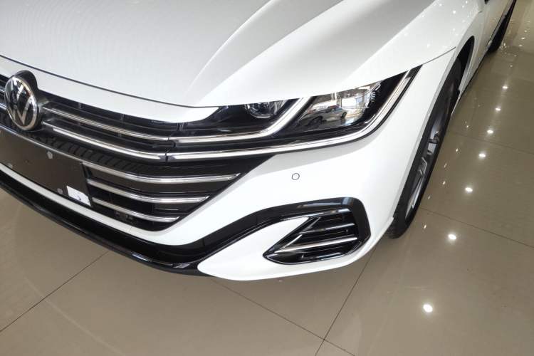 Used Volkswagen CC 2021 380TSI Striking Edition Left Front Headlight