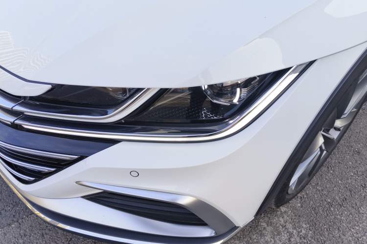 Used Volkswagen CC 2021 Estate Car 380TSI Vizion Edition Left Front Headlight
