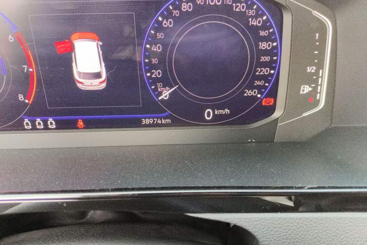 Used Volkswagen CC 2021 Estate Car 380TSI Vizion Edition Odometer Close Up