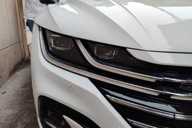 Used Volkswagen CC  Right Front Headlight