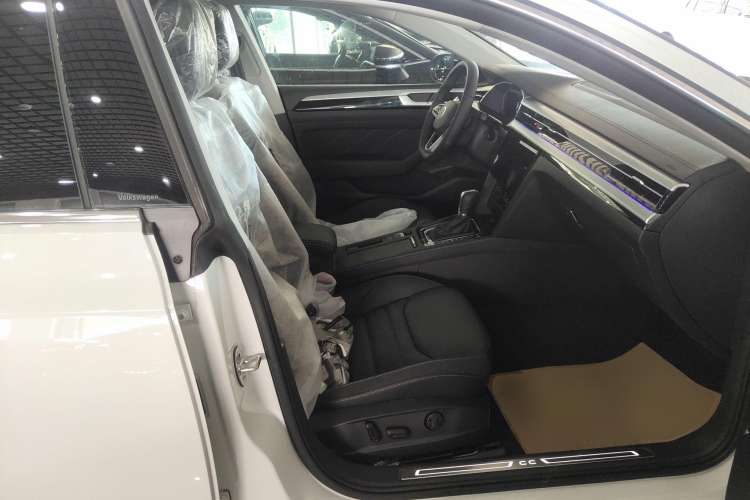 Used Volkswagen CC 2021 380TSI Striking Edition Right Front Seat