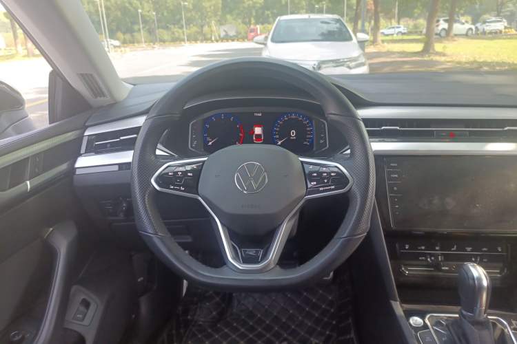 Used Volkswagen CC 2021 380TSI Striking Edition Steering Wheel