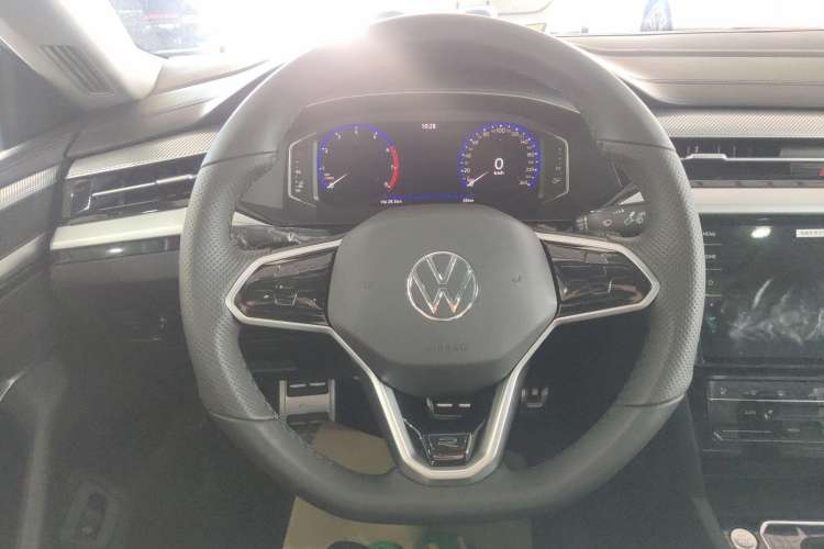 Used Volkswagen CC 2021 380TSI Striking Edition Steering Wheel