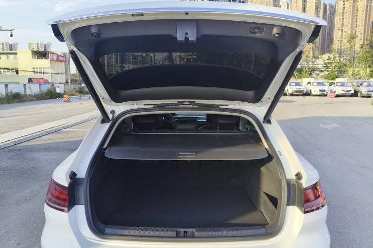 Used Volkswagen CC 2021 Estate Car 380TSI Vizion Edition Trunk