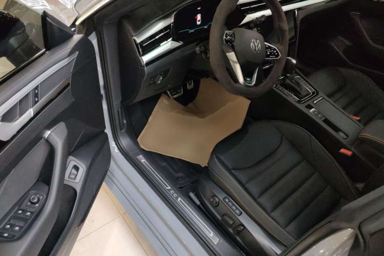 Used Volkswagen CC 2023 380TSI Striking Edition Driver Seat