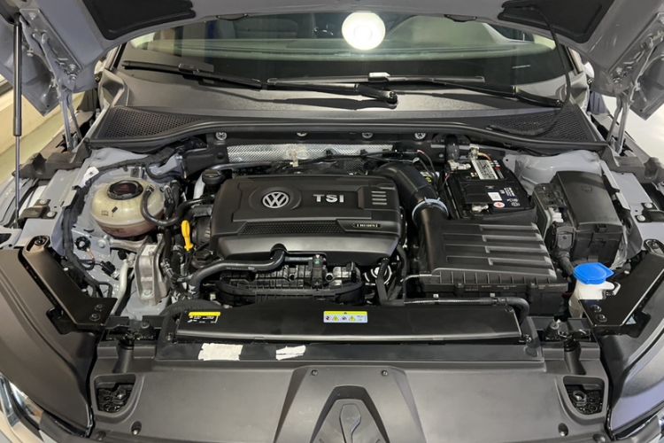 Used Volkswagen CC 2023 Hunting Vehicle 380TSI Hunter's Heart Edition Engine Bay