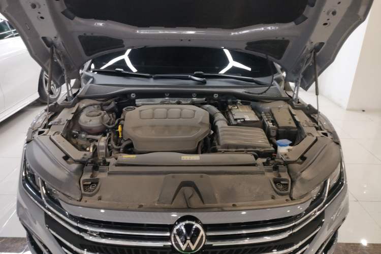 Used Volkswagen CC 2023 380TSI Striking Edition Engine Bay
