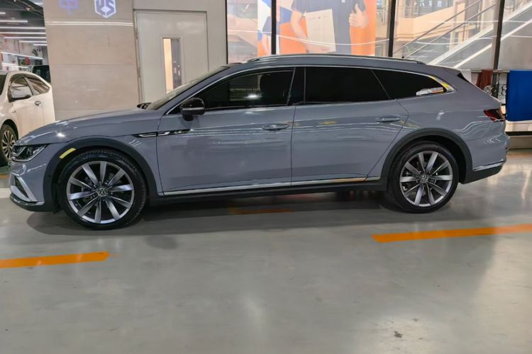 Used Volkswagen CC 2023 Hunting Vehicle 380TSI Hunter's Heart Edition Exterior 4