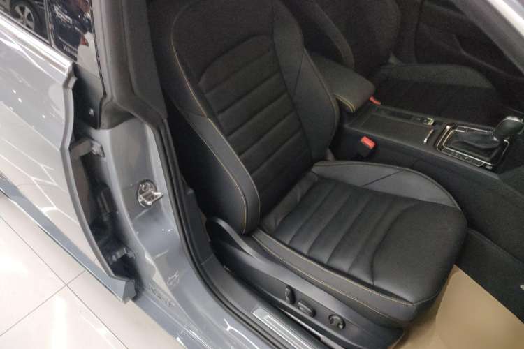 Used Volkswagen CC 2023 380TSI Striking Edition Right Front Seat