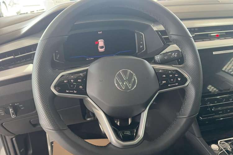 Used Volkswagen CC 2023 380TSI Striking Edition Steering Wheel