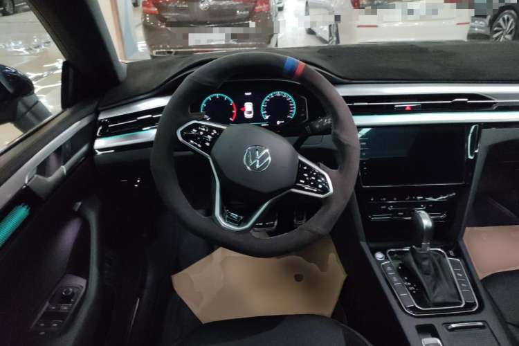 Used Volkswagen CC 2023 380TSI Striking Edition Steering Wheel