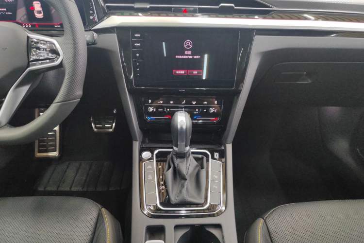 Used Volkswagen CC 2023 380TSI Striking Edition Audio And AC Panel