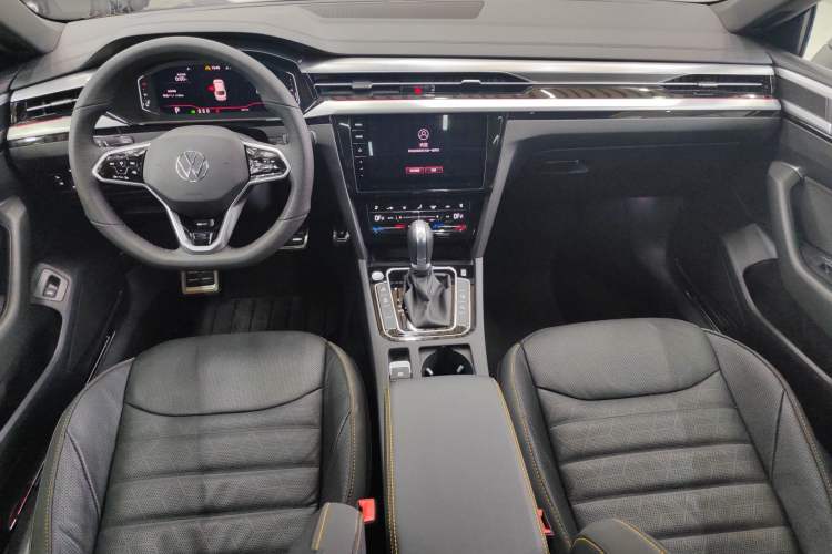 Used Volkswagen CC 2023 380TSI Striking Edition Interior 3