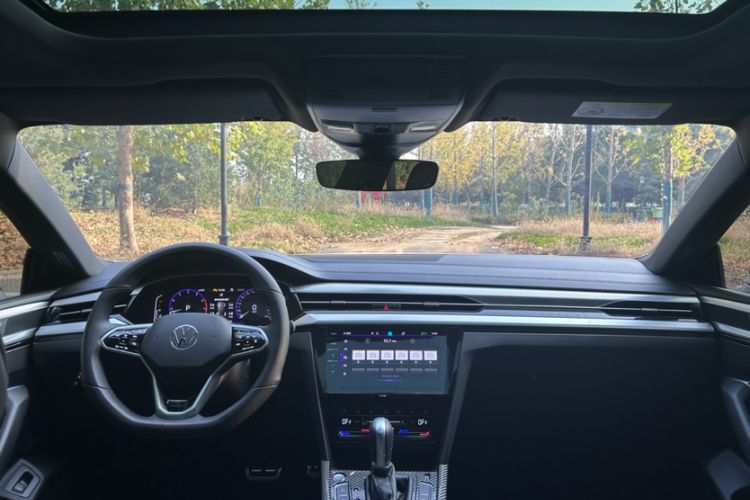Used Volkswagen CC 2023 380TSI Striking Edition Interior 7