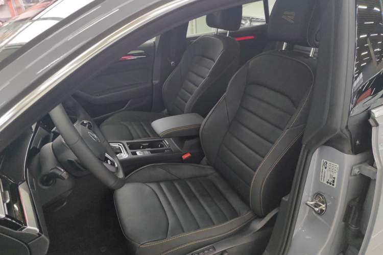 Used Volkswagen CC 2023 380TSI Striking Edition Left Front Seat