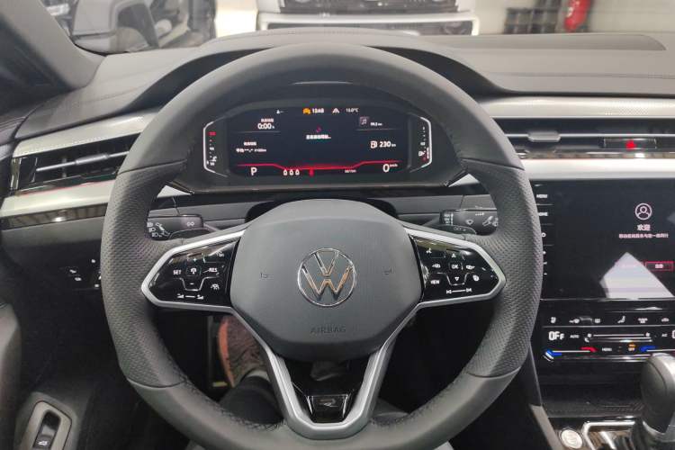 Used Volkswagen CC 2023 380TSI Striking Edition Steering Wheel