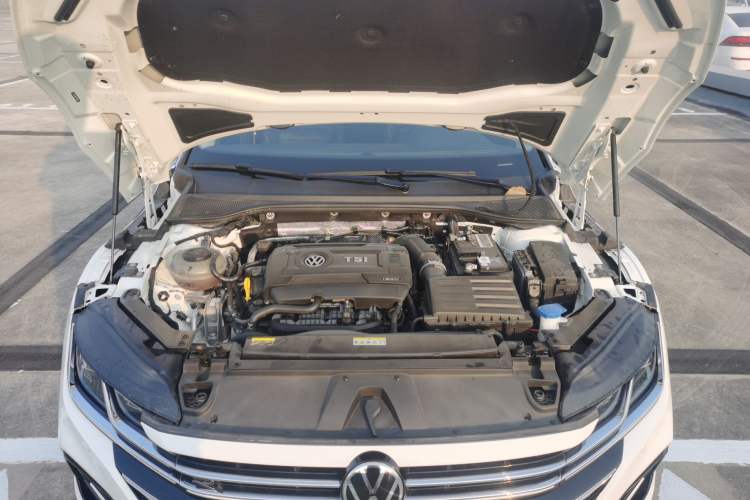 Used Volkswagen CC 2023 380TSI Striking Edition Engine Bay