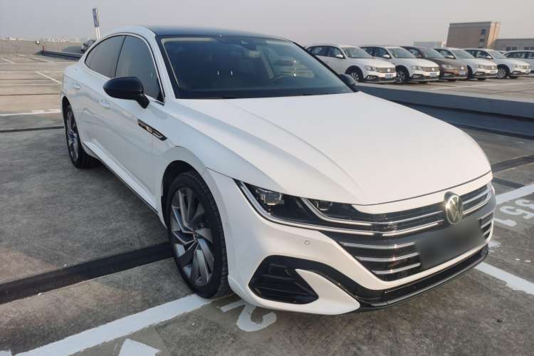 Used Volkswagen CC 2023 380TSI Striking Edition Front Right 45 Deg