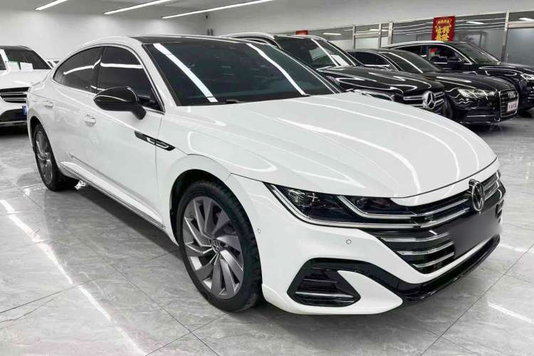 Used Volkswagen CC 2023 380TSI Striking Edition Front Right 45 Deg