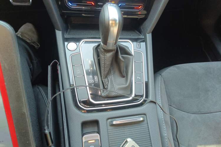 Used Volkswagen CC 2023 330TSI Ignite Edition Gear Lever